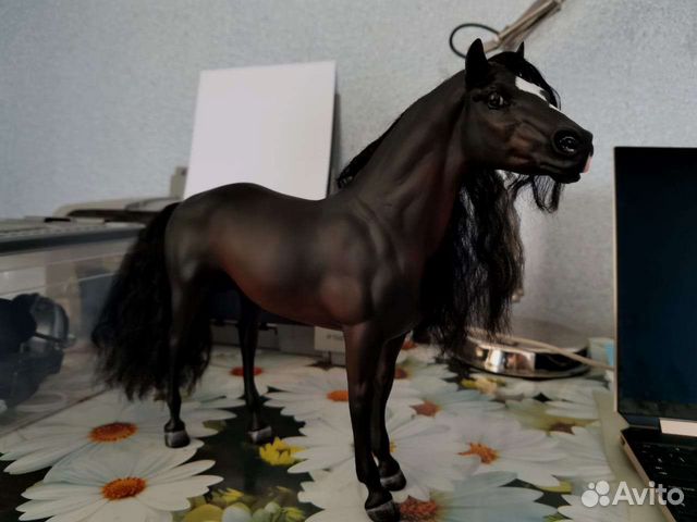 Жеребец Breyer Man O' War