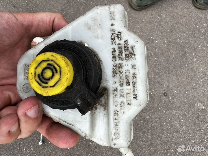 Вакуумный усилитель audi Q7 4L 7l8612101m