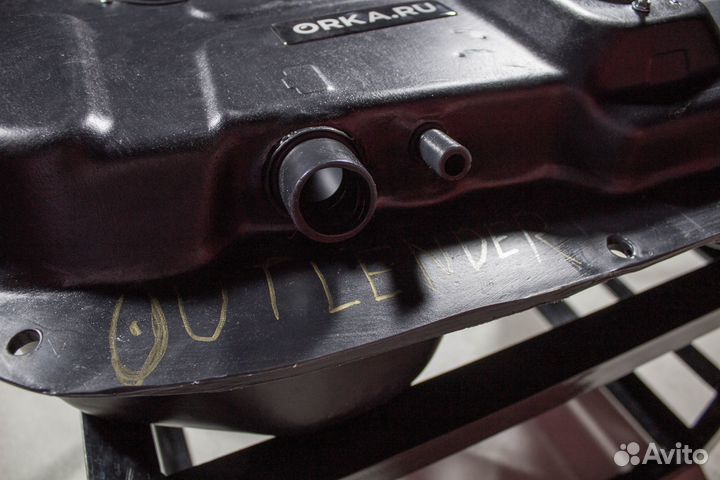 Топливный бак Пежо 4007