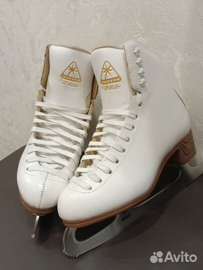 Коньки Jackson Artiste (24 см)