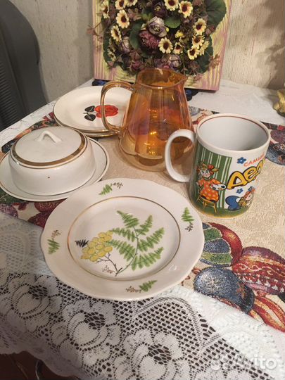 Блюдо зик,большое,конфетницы,чайники и другое,ссср