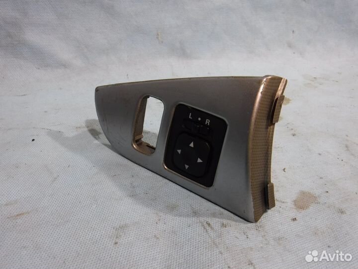 Блок управления зеркалами Lancer 10 / Лансер