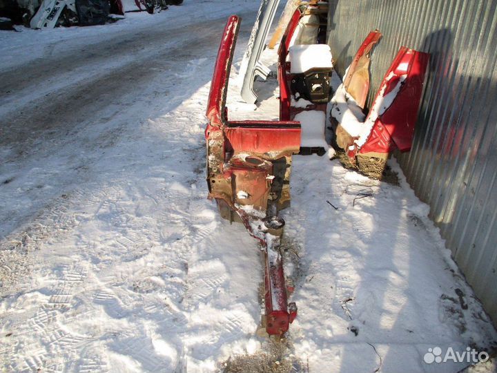 Лонжерон передний правый Mitsubishi Colt (Z3)