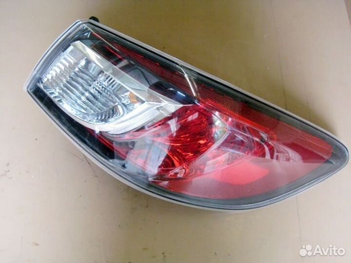 Фонарь задний правый внешний Мазда 3 BL Седан 9-13