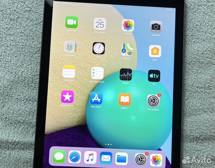 Apple iPad Air - без пробега по 