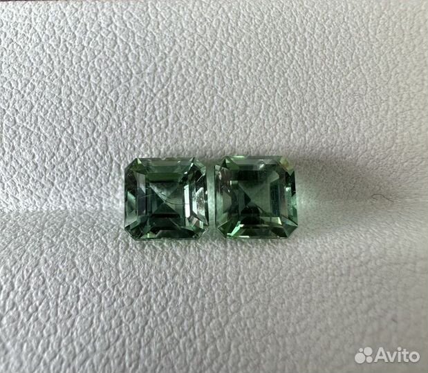 Пара светло-зеленых турмалинов 2 карата