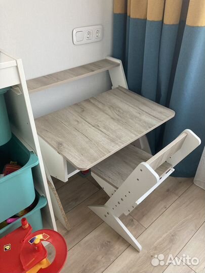 Детский стол и стул растущие