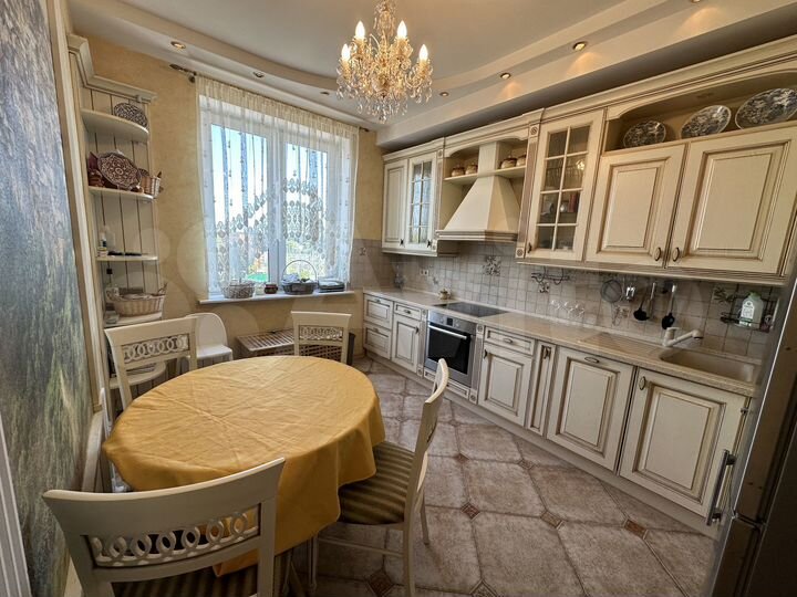 2-к. квартира, 62 м², 5/16 эт.