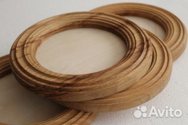 Деревянная рамка для картины