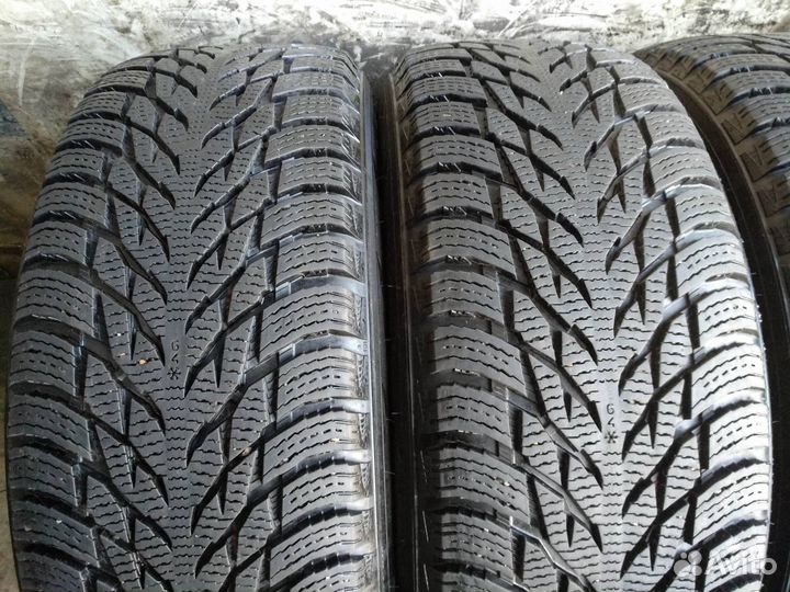 Nokian Tyres Hakkapeliitta R3 215/60 R16 99R