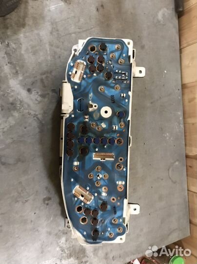 Панель приборов Nissan Bluebird U14