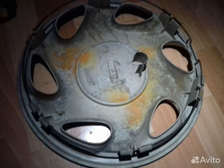 Колпак Nissan оригинал R14