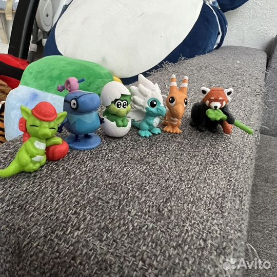 Игрушка киндер natoons 2024