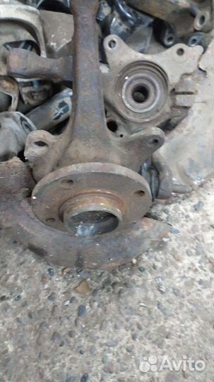 Поворотный кулак vw passat B3