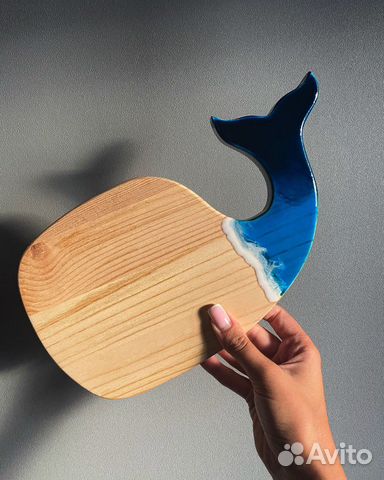 Кухонная разделочная доска с эпоксидной смолой