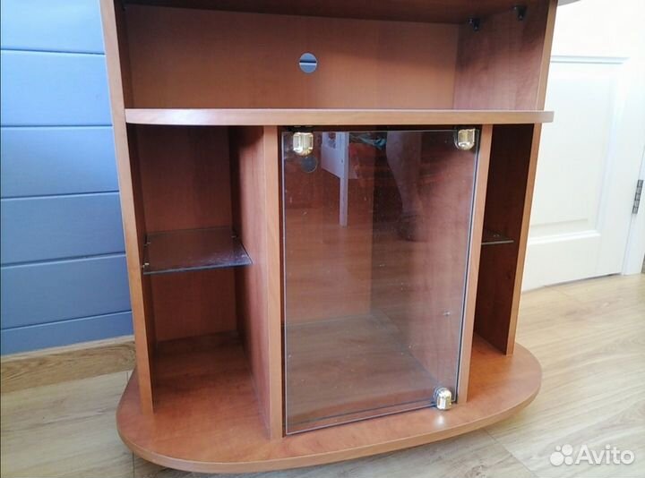 Тумба под телевизор