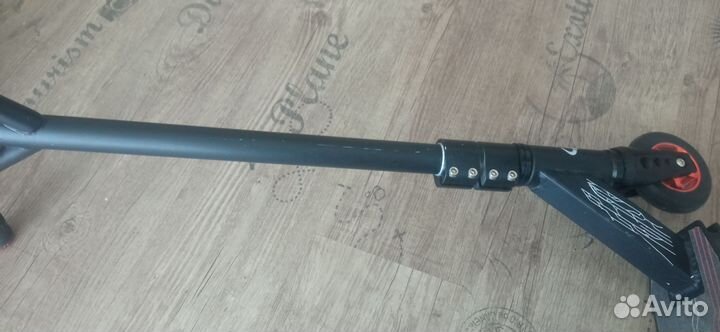 Трюковой самокат tech team duker 303