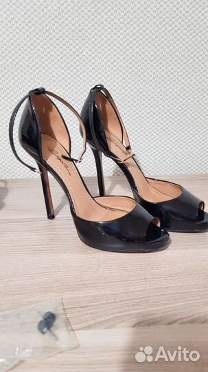 Босоножки Corso Como