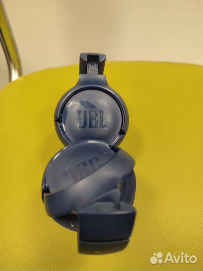 Беспроводные наушники jbl