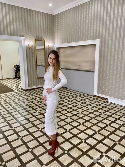 Белое платье свадебное