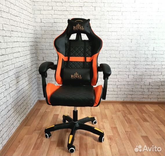 Компьютерное Игровое кресло черно оранжевое