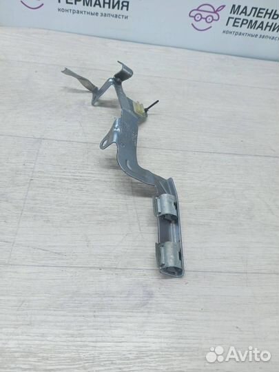 Кронштейн лямбда-зонда BMW B47D20 13628570736