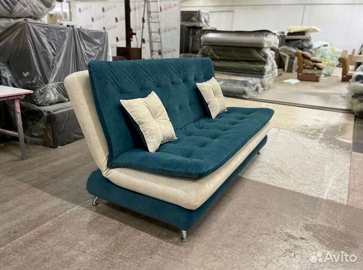 Диван со спальным местом / диван офисный