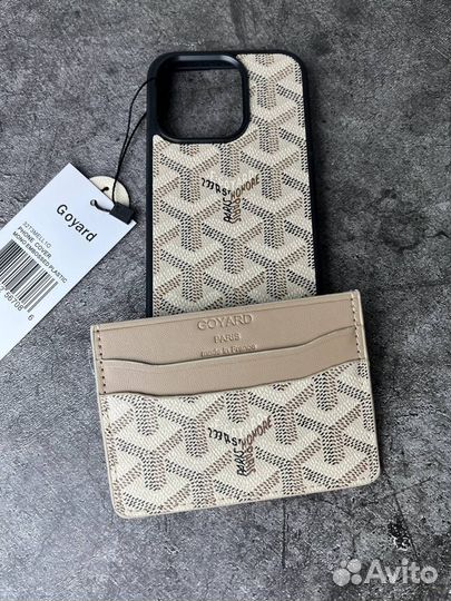 Чехол с картхолдером Goyard