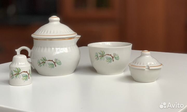 Набор столовой посуды Шишки СССР