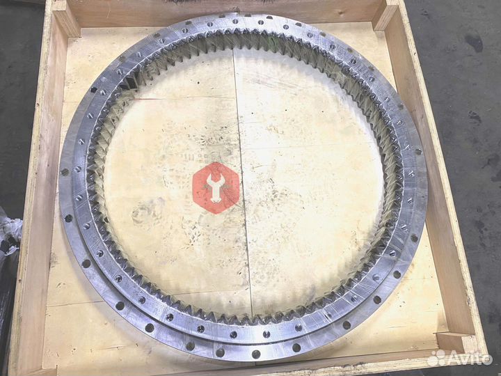 Поворотный круг Komatsu PC400-LC 208-25-61100