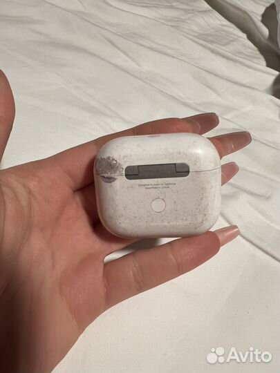 Кейс для airpods с одним правым наушником