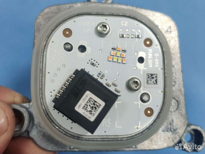 Блок поворота левой фары Mercedes W223 S223