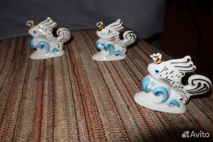 Фарфоровая статуэтка Золотая рыбка.Сысерть