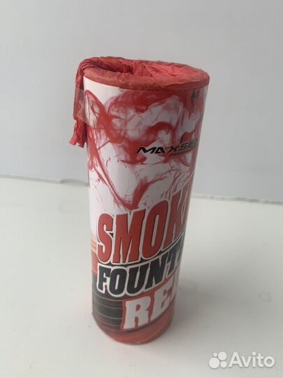 Цветной дым красный