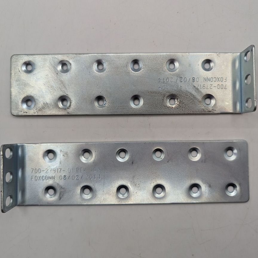 [700-27917-01] Уши Cisco Cisco Nexus N2k, N3k, N5k