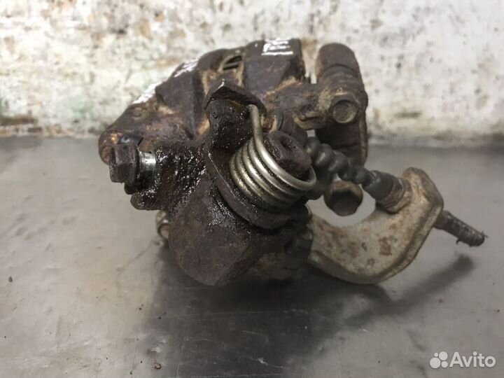 Суппорт задний правый Honda Civic 8 4D Sedan (FD)