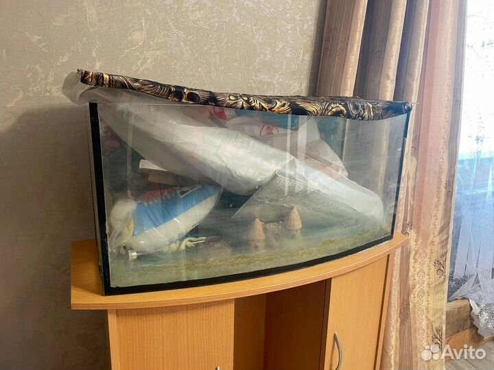 Аквариум с тумбой бу
