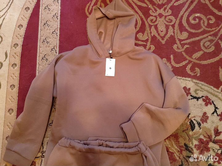 Спортивный костюм женский новый 62-66 размер