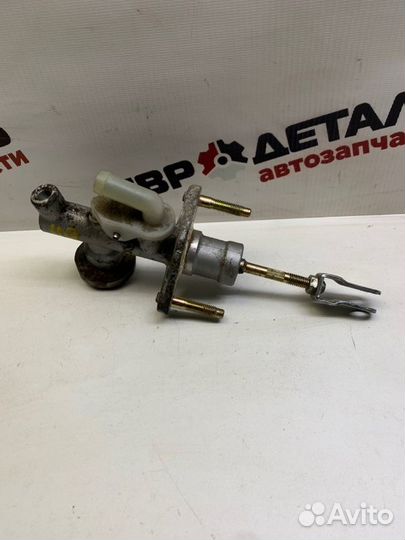 Главный цилиндр сцепления Nissan Almera N16 седан