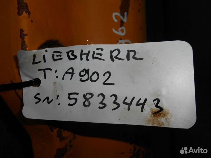 Liebherr - A902