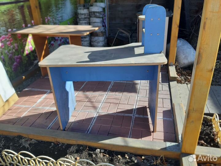 Маникюрный столик бу