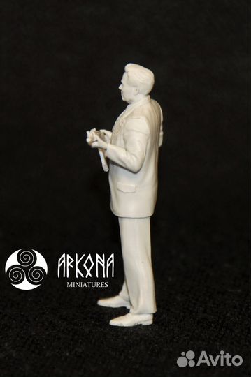 Фигура Михаил Калашников, 1/35 и 1/24