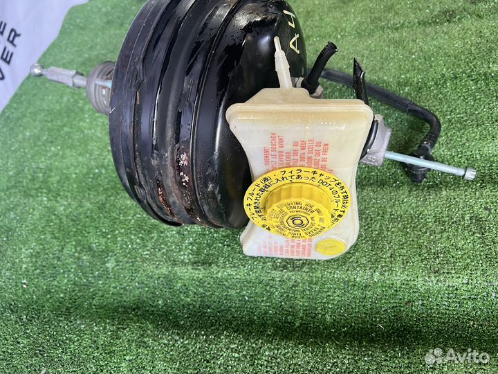 Ваккумный усилитель тормозов Audi A4