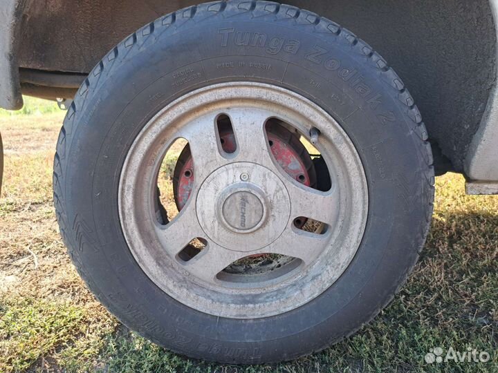 R13 Tunga Zodiak 2 175/65, PCD 4x98 DIA 38