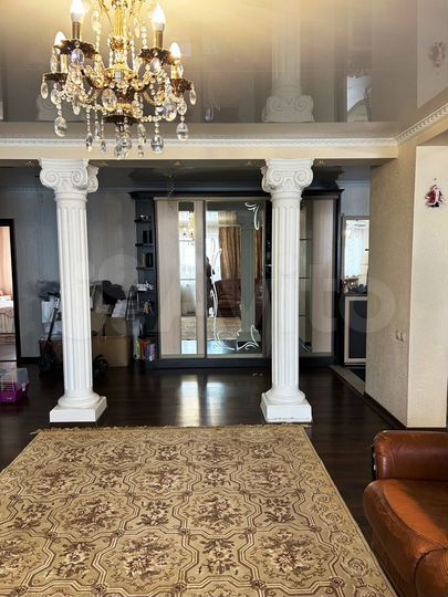 3-к. квартира, 1102,6 м², 12/14 эт.