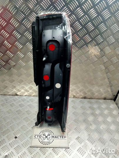 Фонарь задний левый Peugeot Boxer 2.2