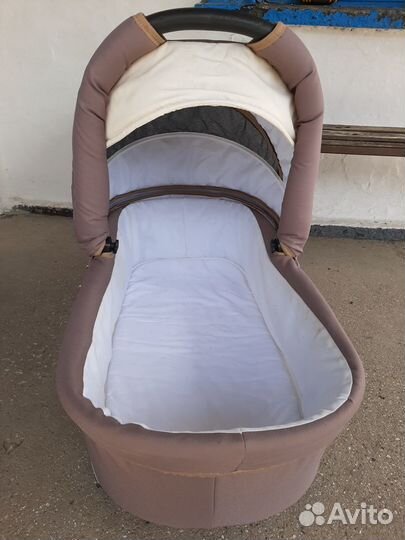 Коляска Зима-Лето новая