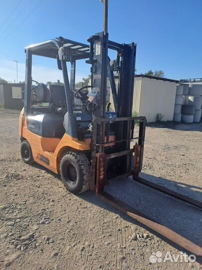 Вилочный погрузчик Toyota 02-8FGL15, 2002