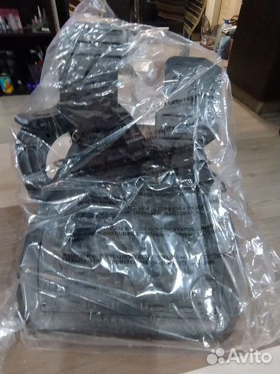 Игровой руль с педалями