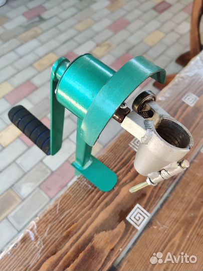 Орехокол электрический